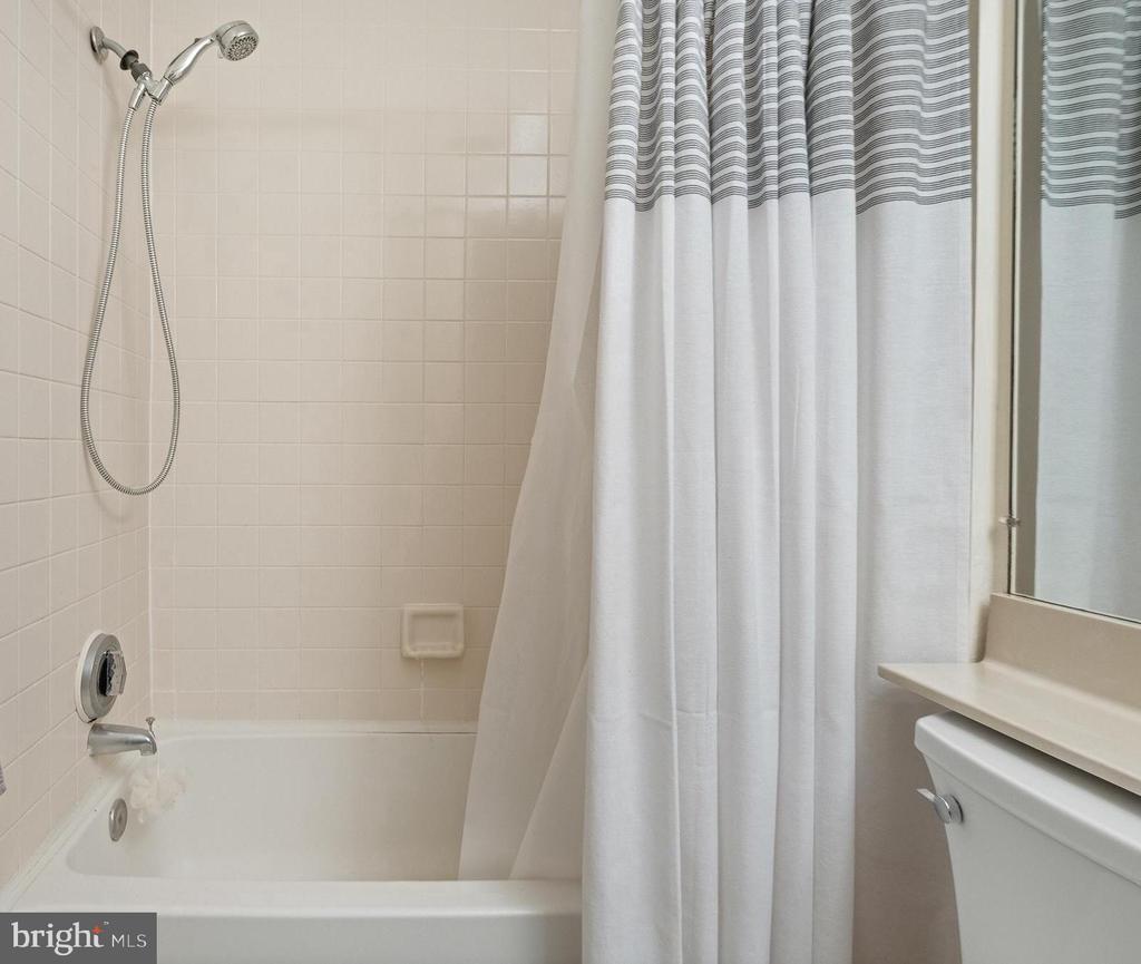 10823 HAMPTON MILL TERRACE 1117 - CONDO #360