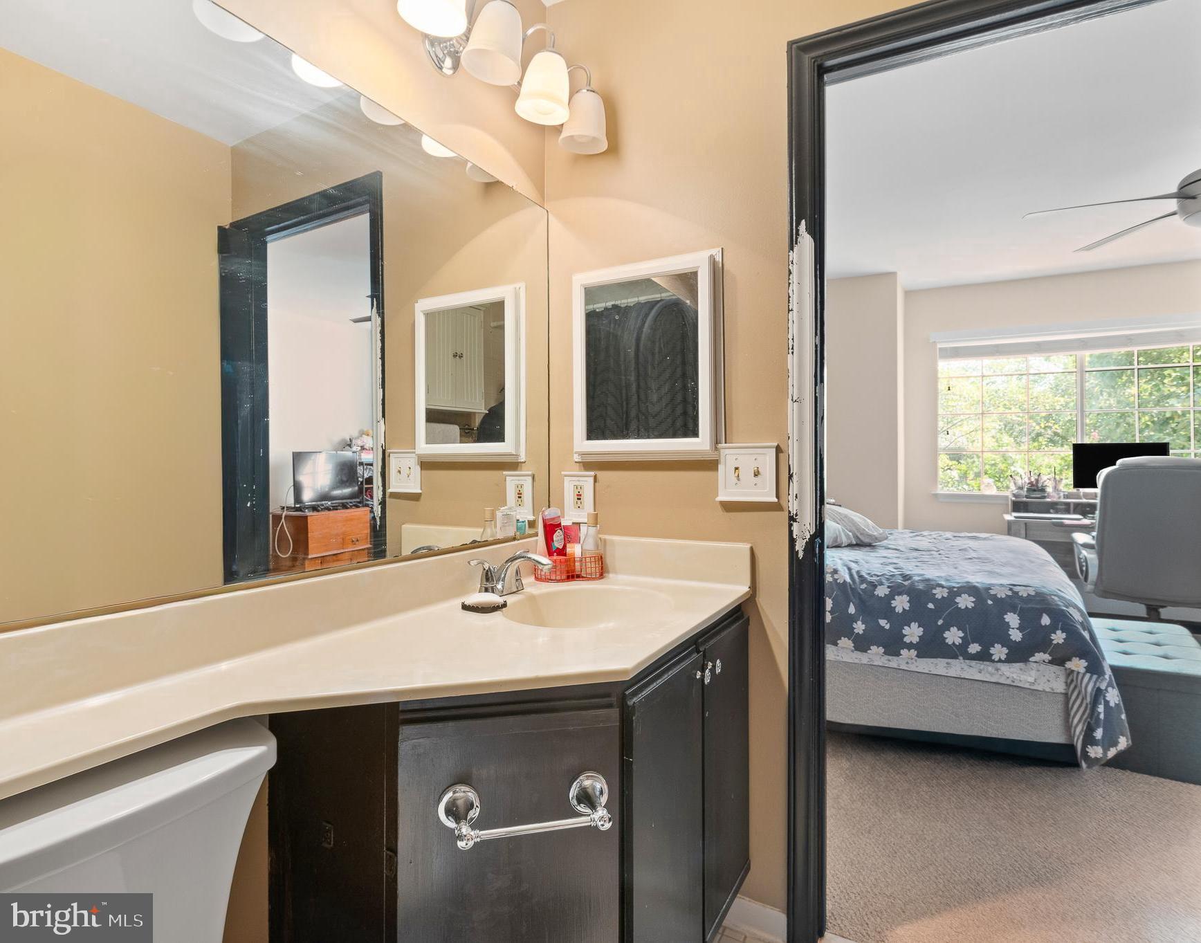 10823 HAMPTON MILL TERRACE 1117 - CONDO #360