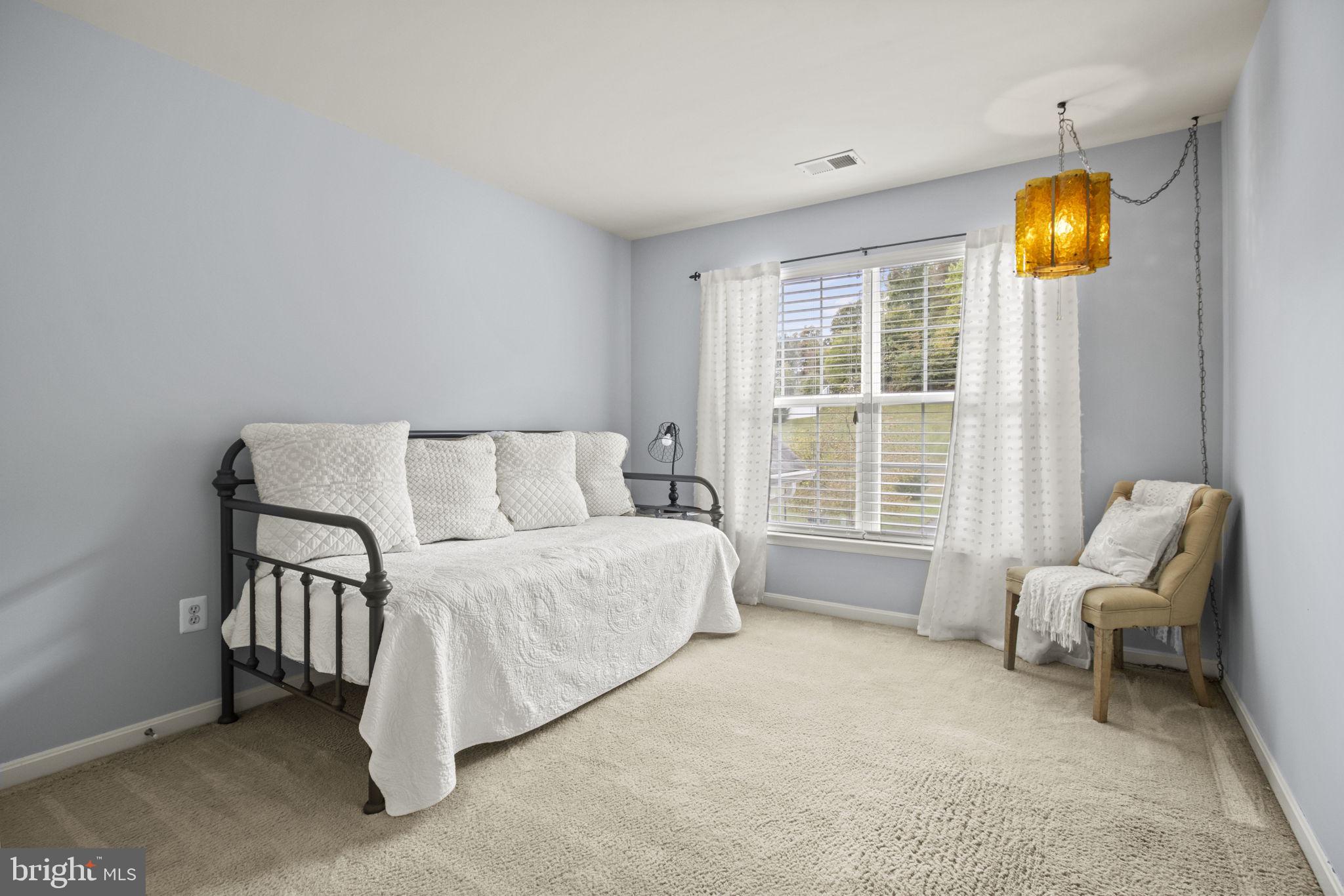 8806 Nancy LANE