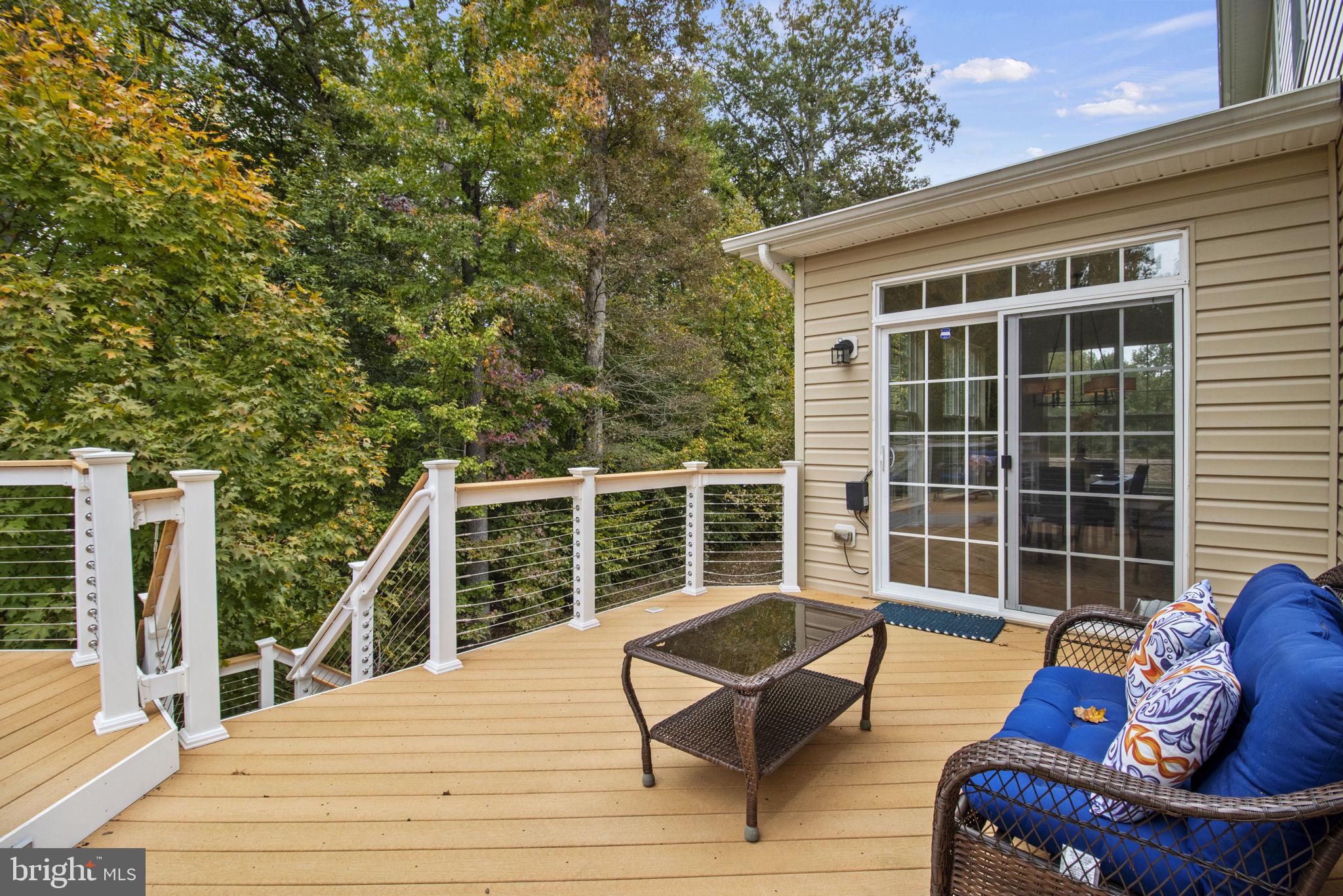 8806 Nancy LANE
