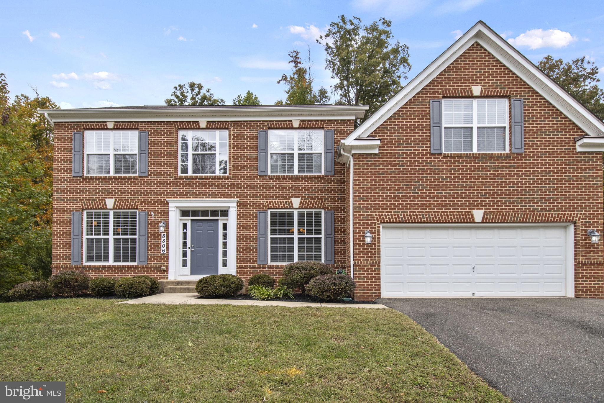 8806 Nancy LANE