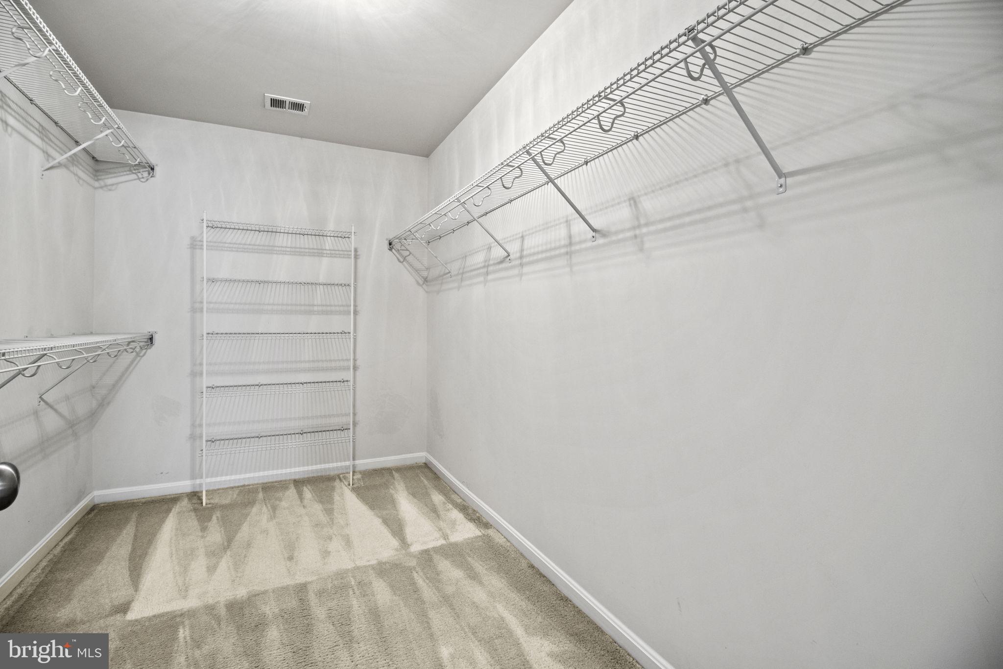 8806 Nancy LANE