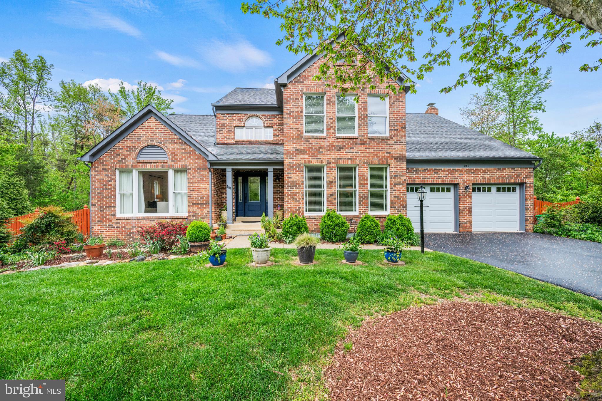 301 Battersea Ln