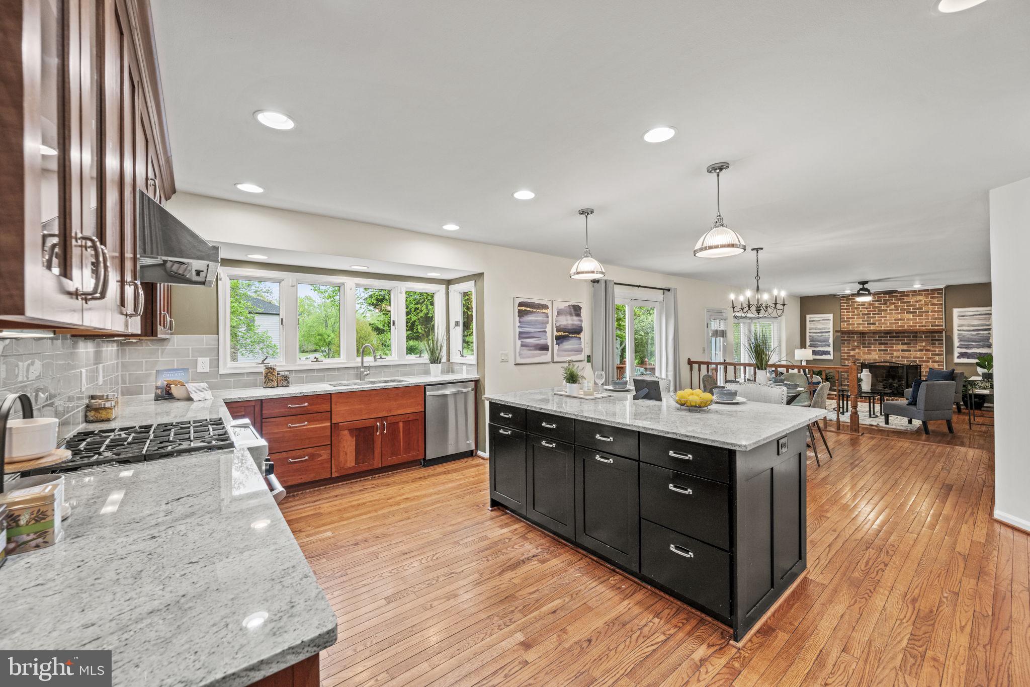 301 Battersea Ln