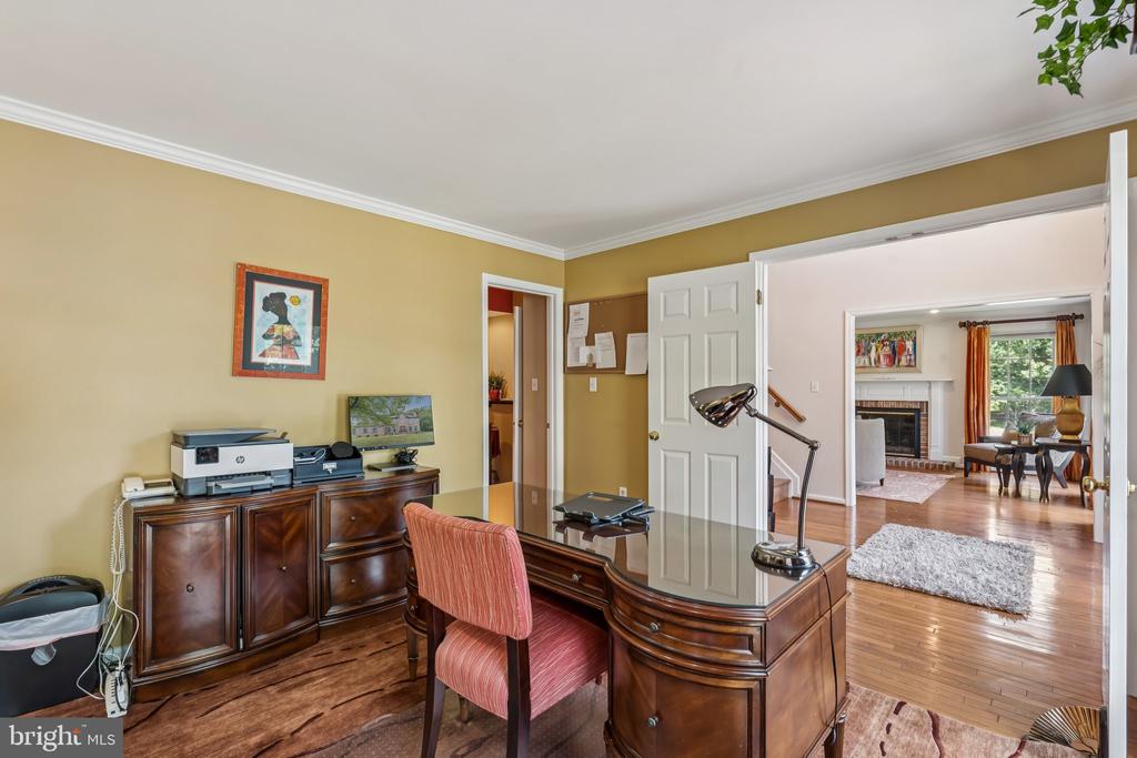 10801 BLACKPOWDER COURT