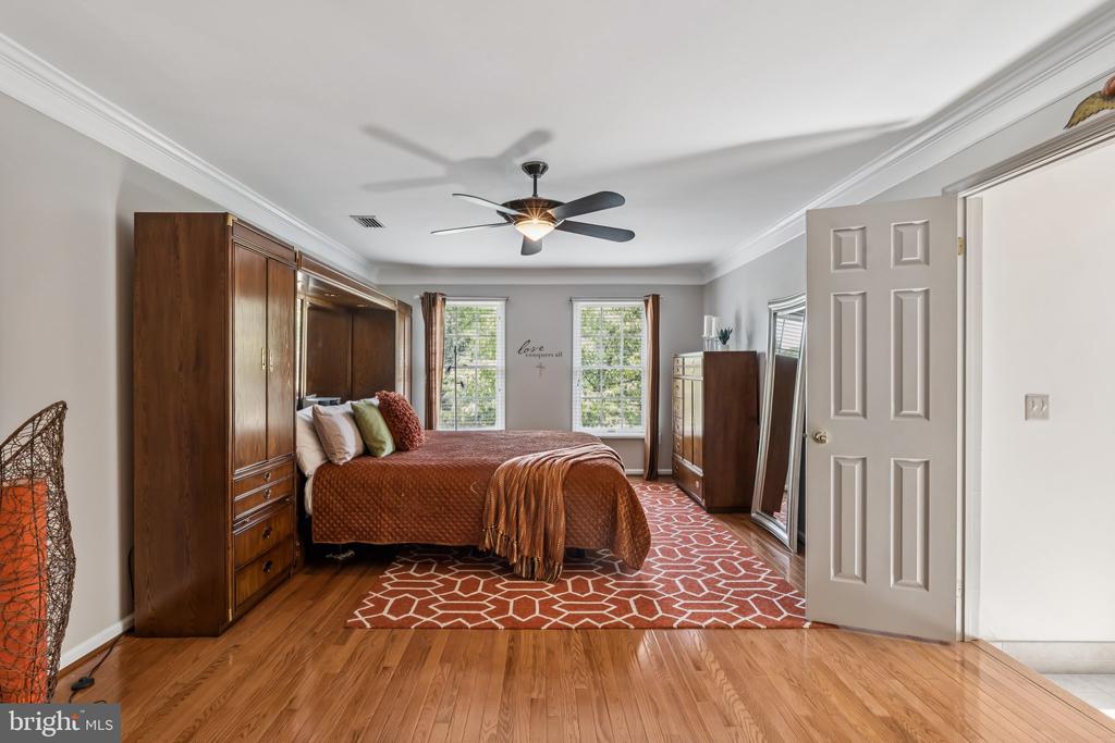 10801 BLACKPOWDER COURT