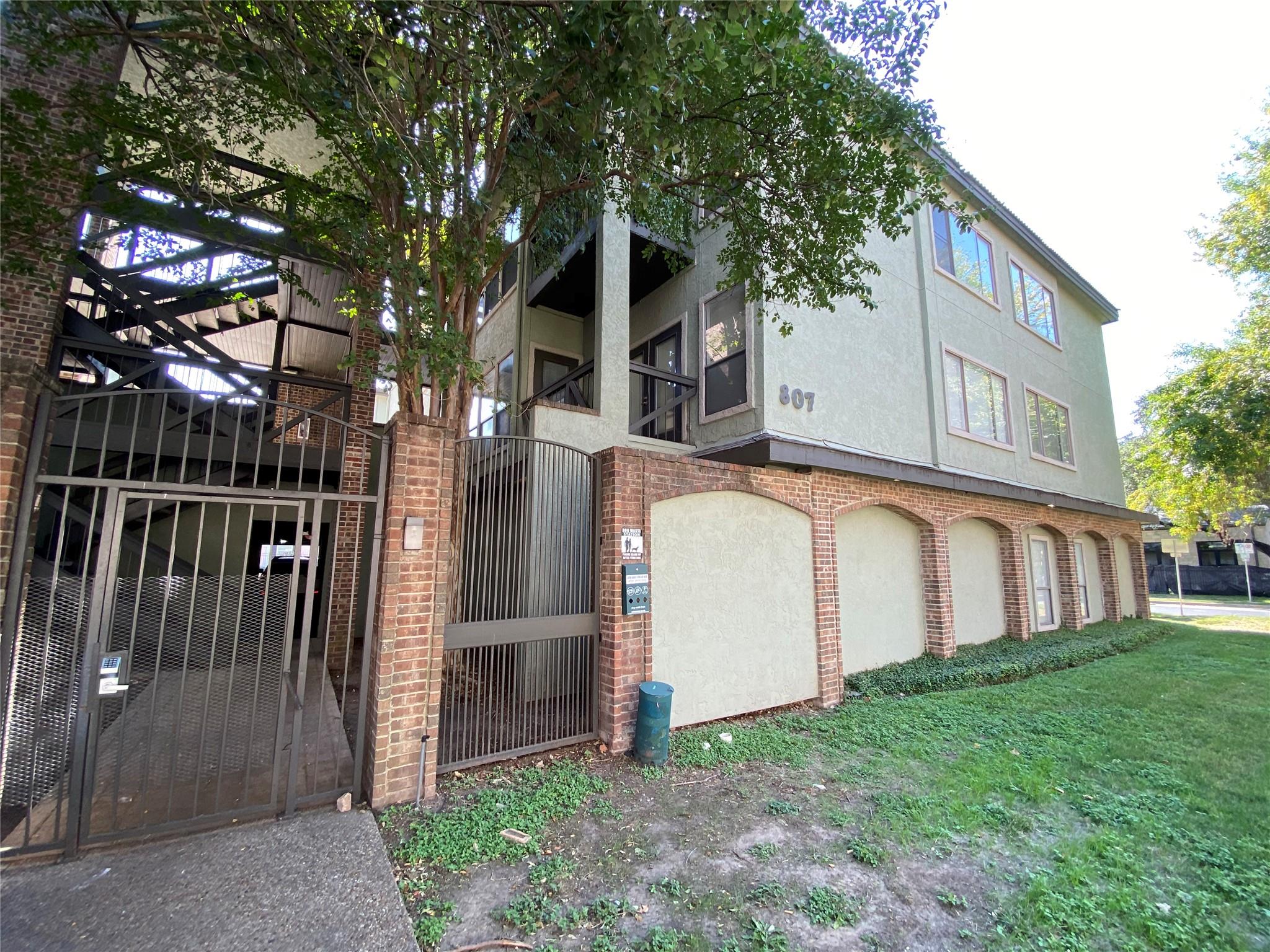 807 W 25TH ST # 308