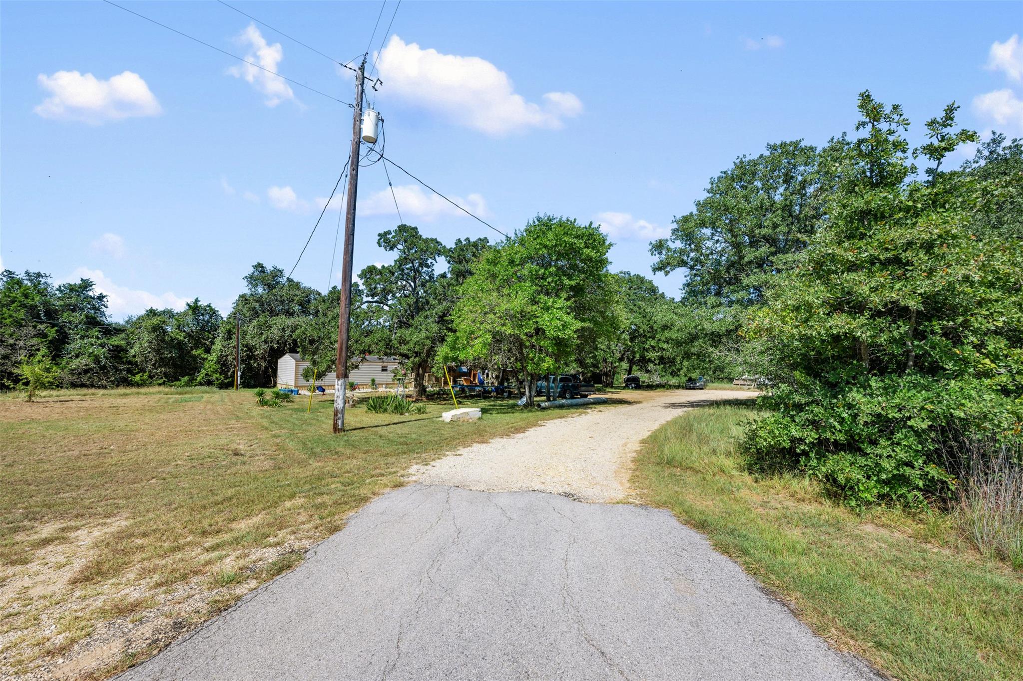 2057 Us-290 Highway E # 1, McDade Unit: 1