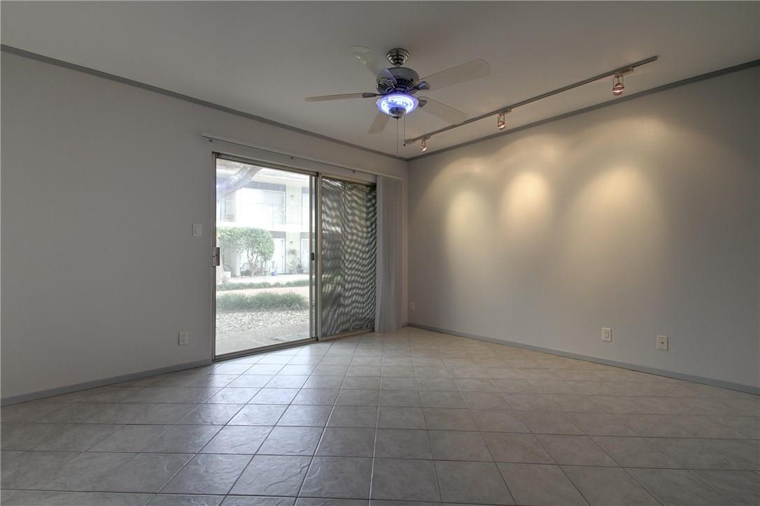 500 E Riverside DR # 136
