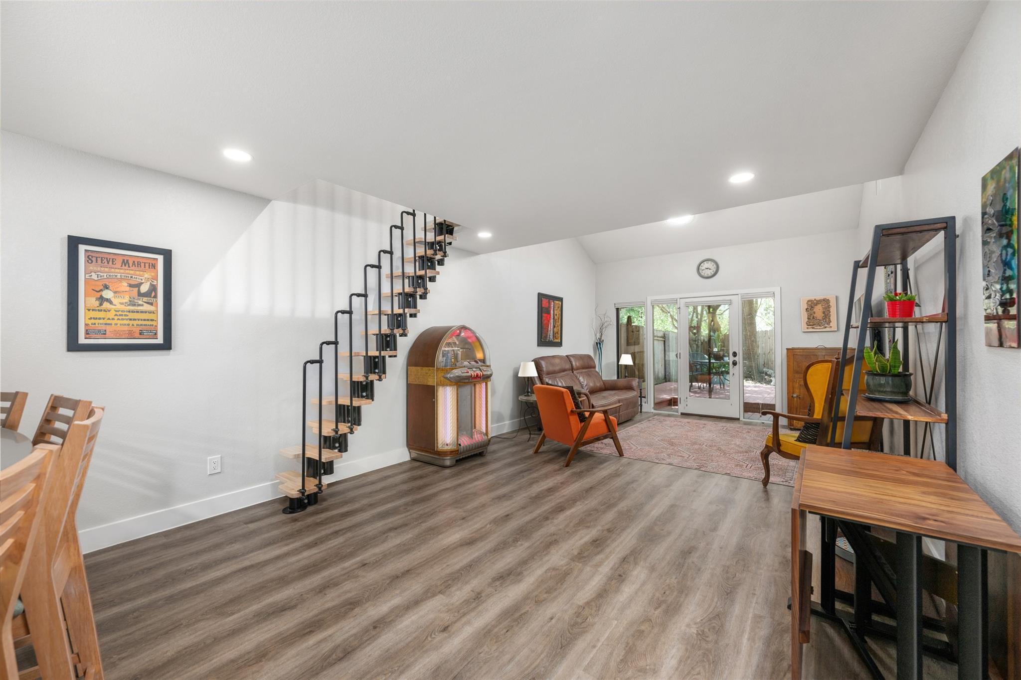 8000 Forest Mesa DR # B