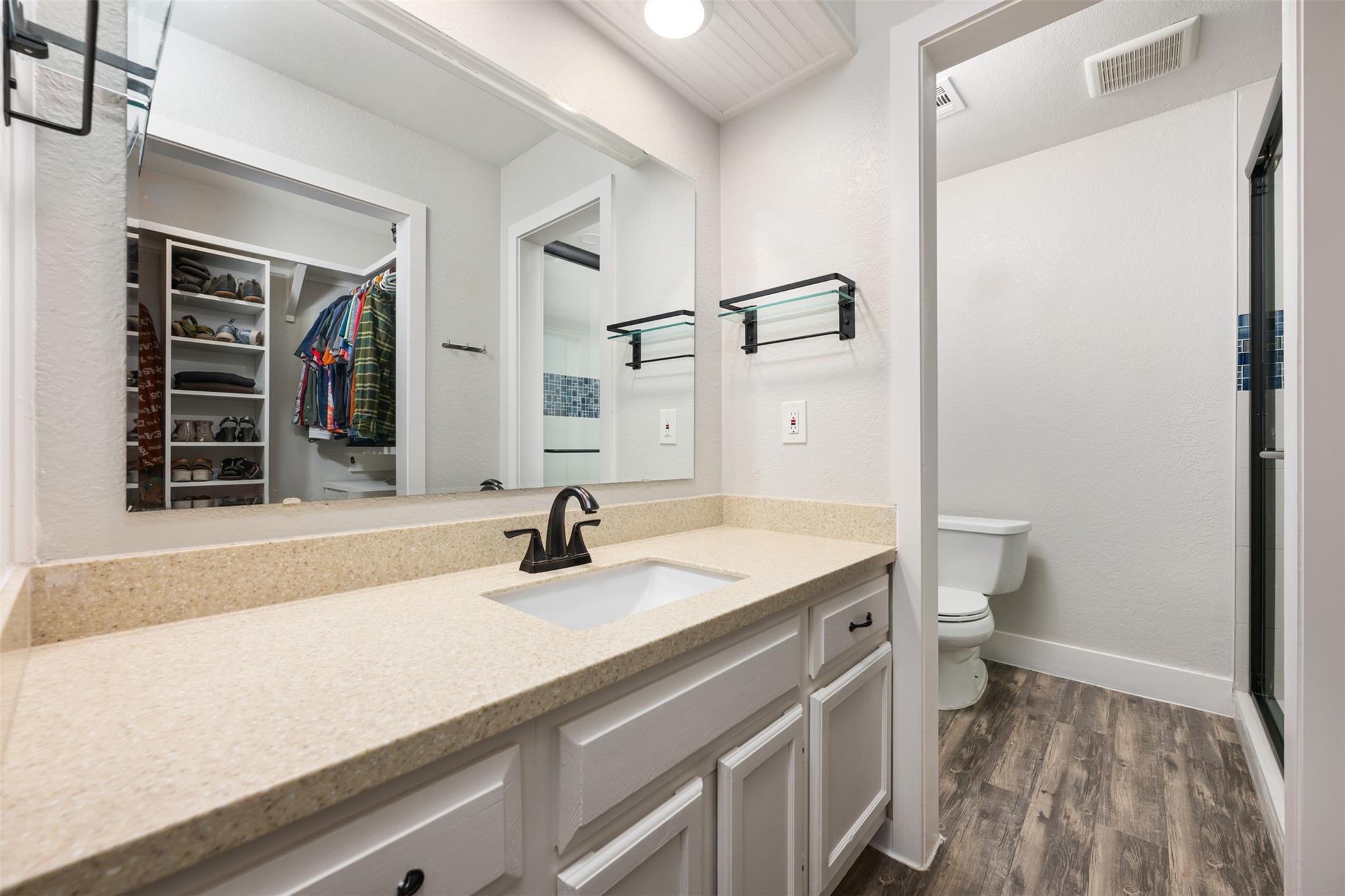 8000 Forest Mesa DR # B