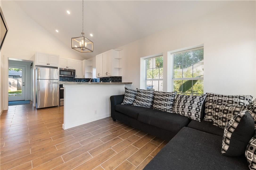 2318 Santa Rosa ST