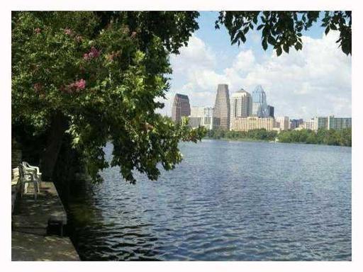 500 E Riverside DR # 211