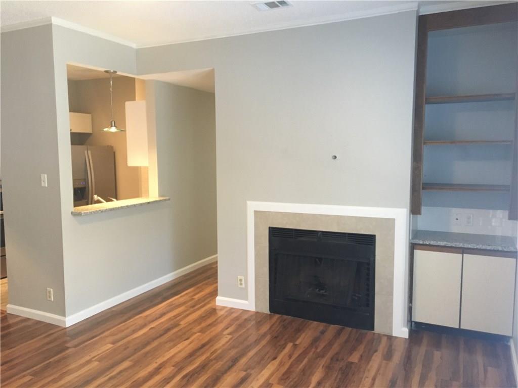 2804 Rio Grande ST # 207