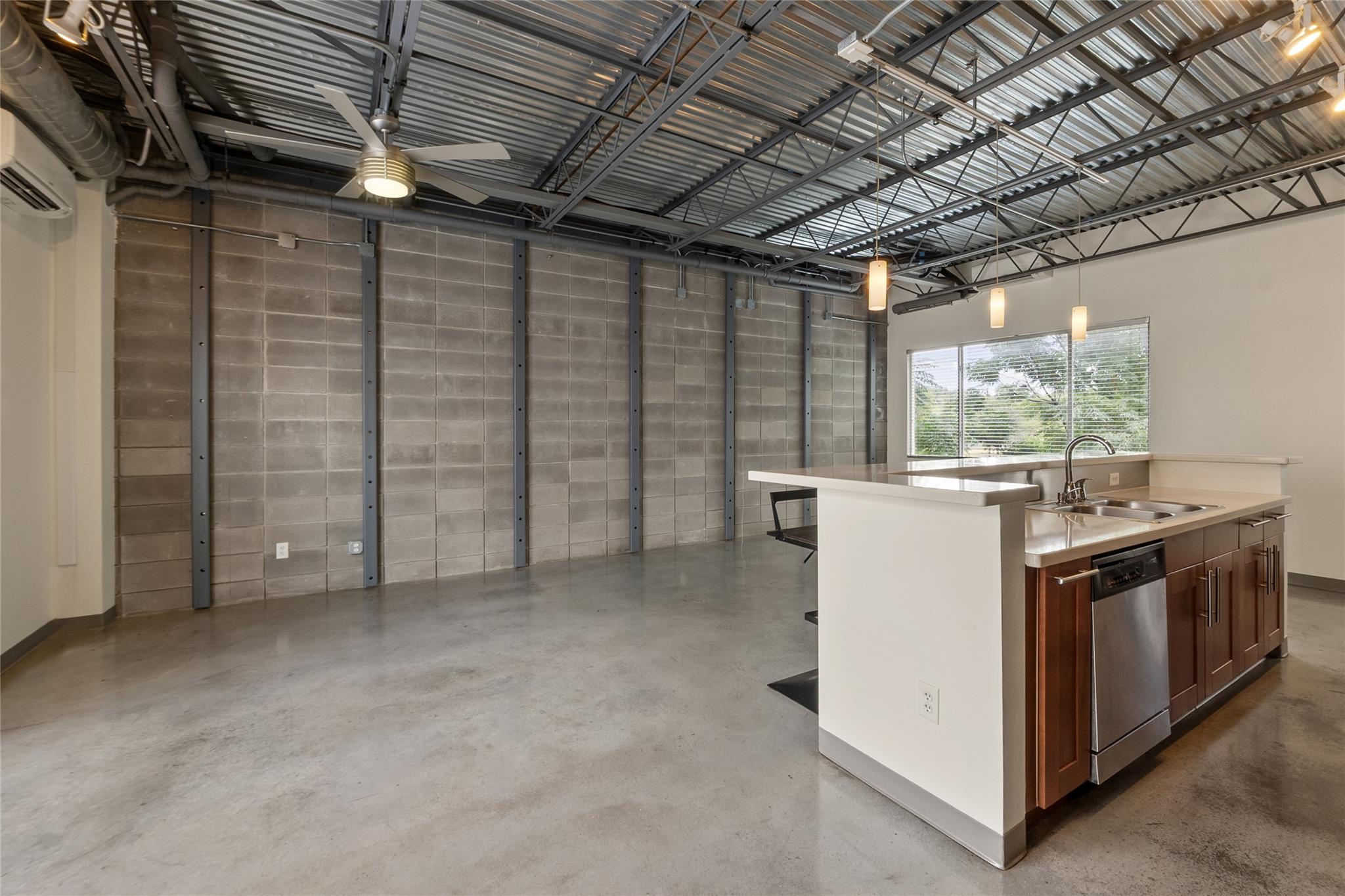 4801 S Congress Ave # J4