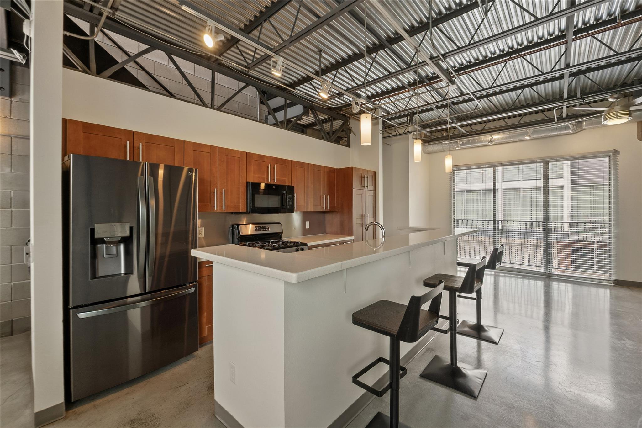 4801 S Congress Ave # J4
