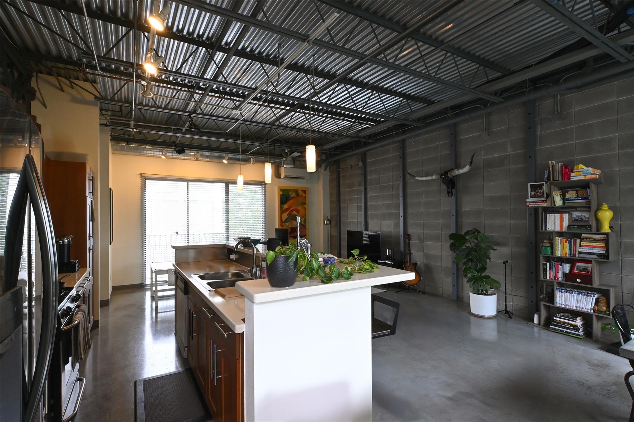 4801 S Congress Ave # J4