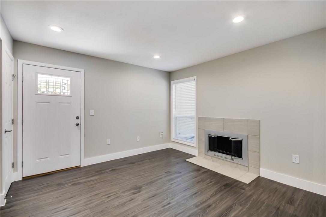 935 La Posada DR # 142