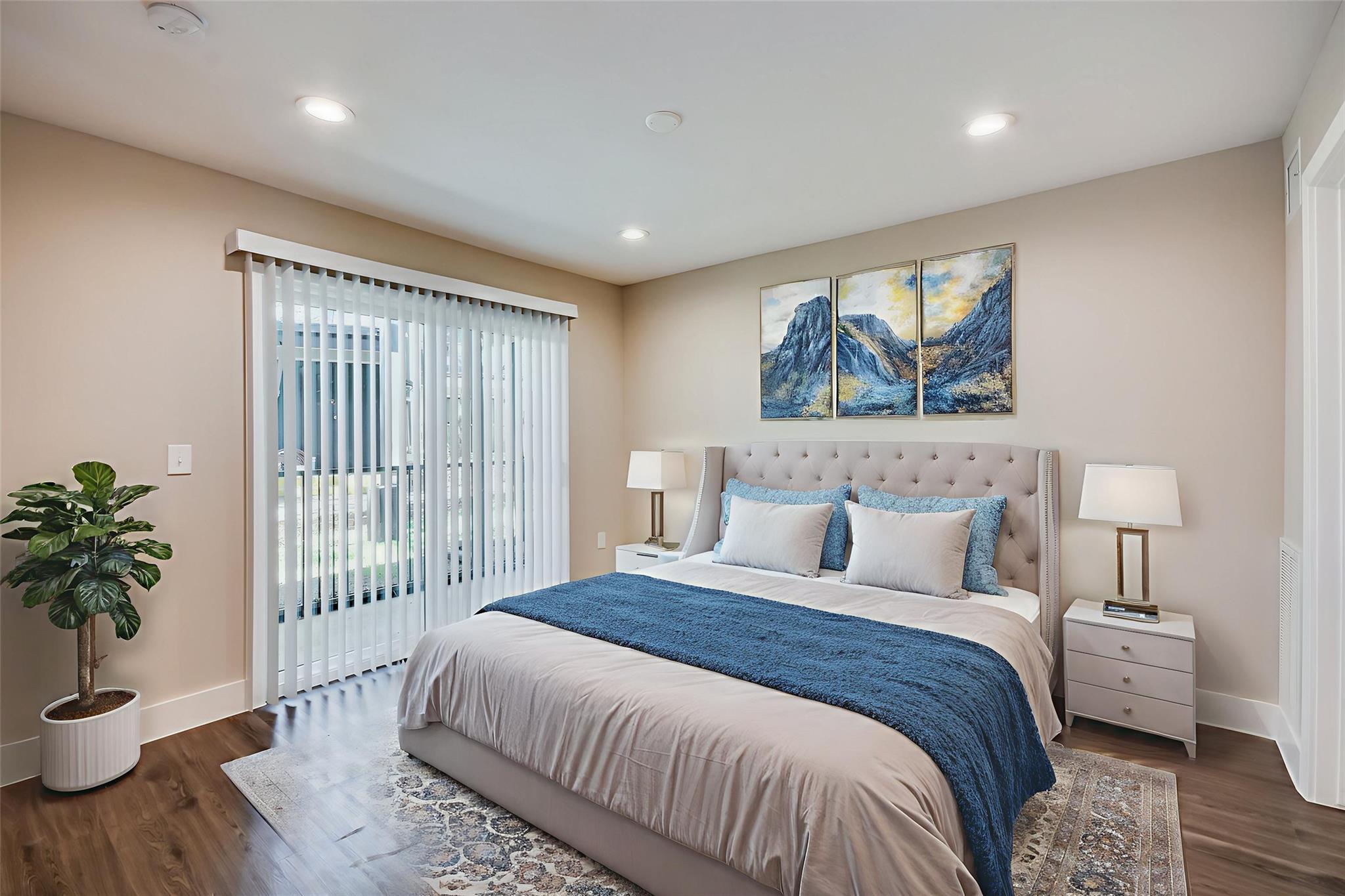 935 La Posada DR # 142