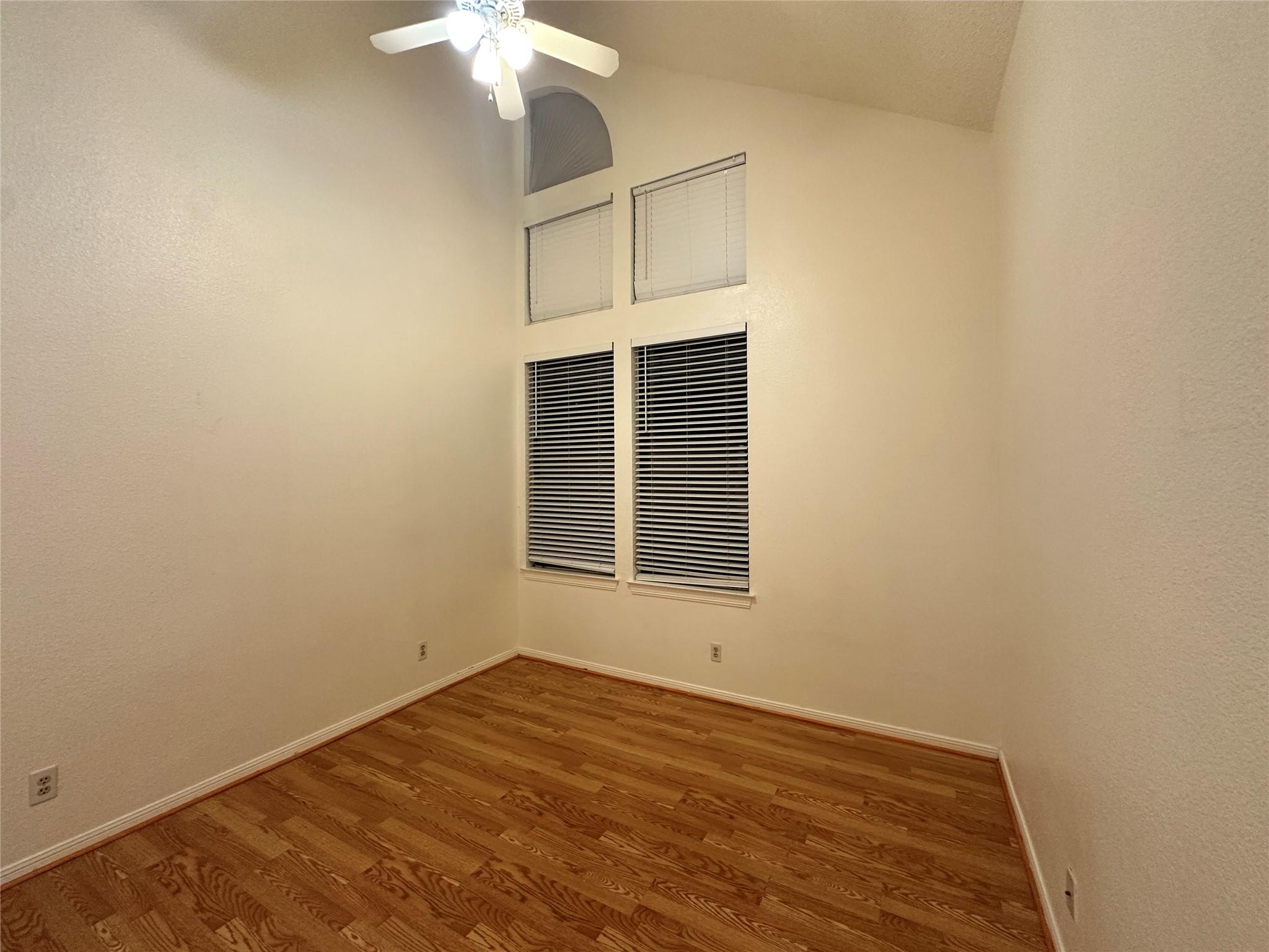 1906 Robbins PL # 308