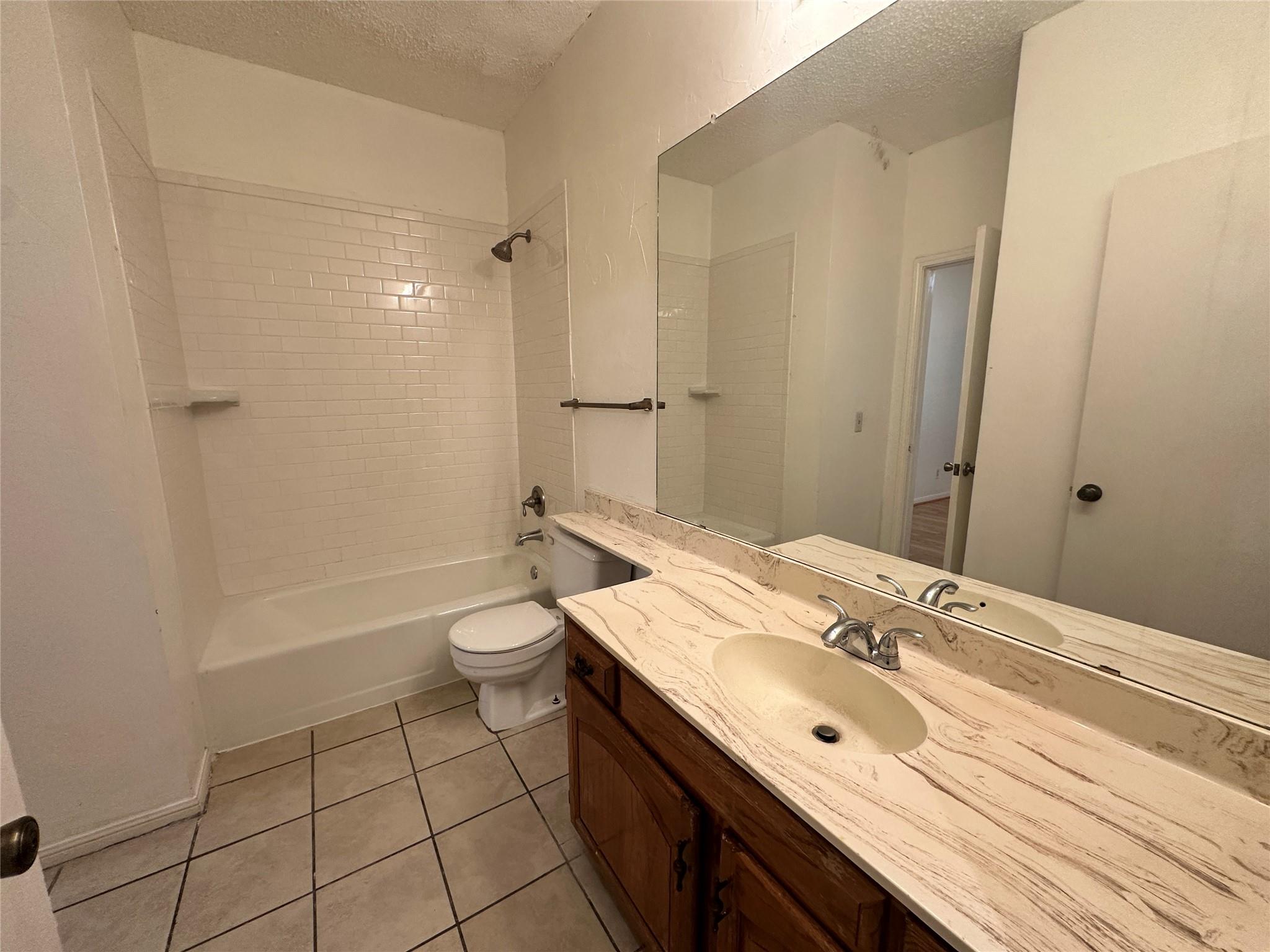 1906 Robbins PL # 308