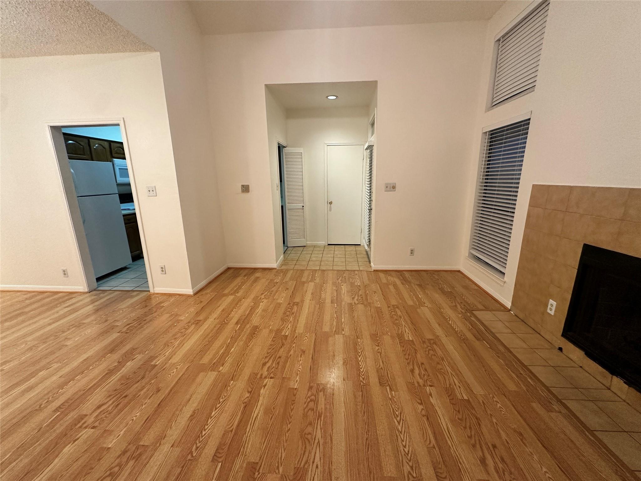 1906 Robbins PL # 308
