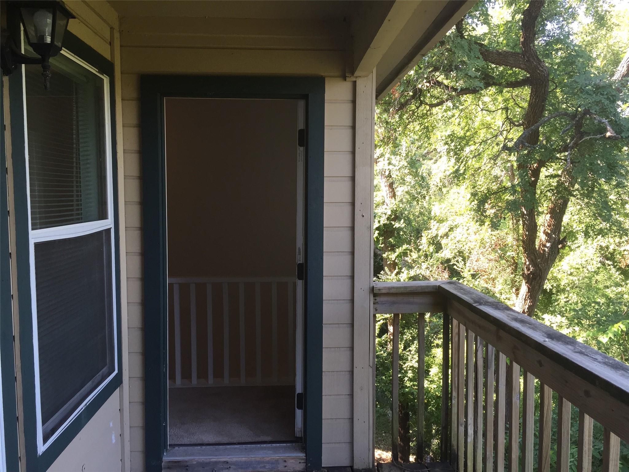 2712 San Pedro ST # B