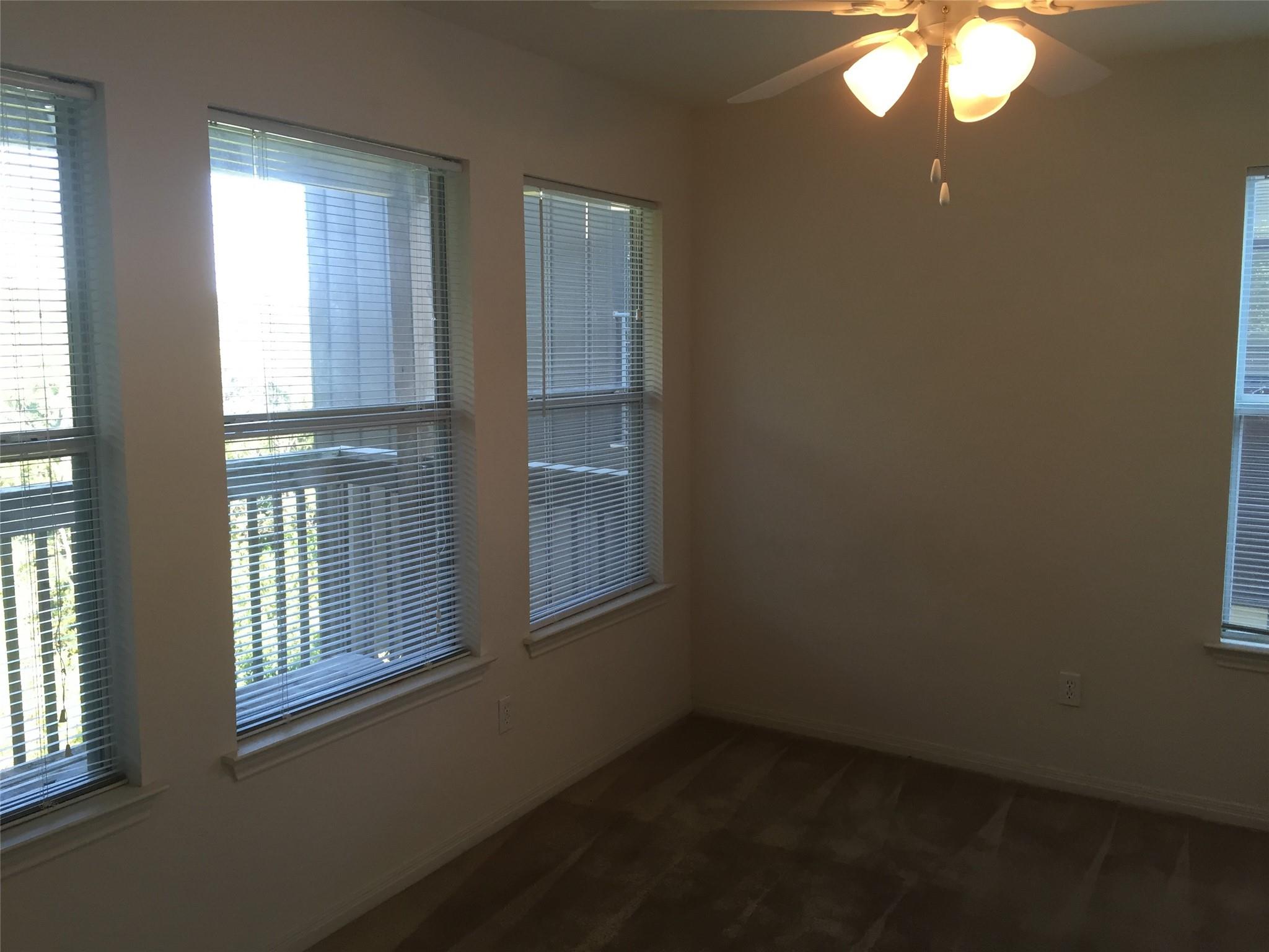 2712 San Pedro ST # B