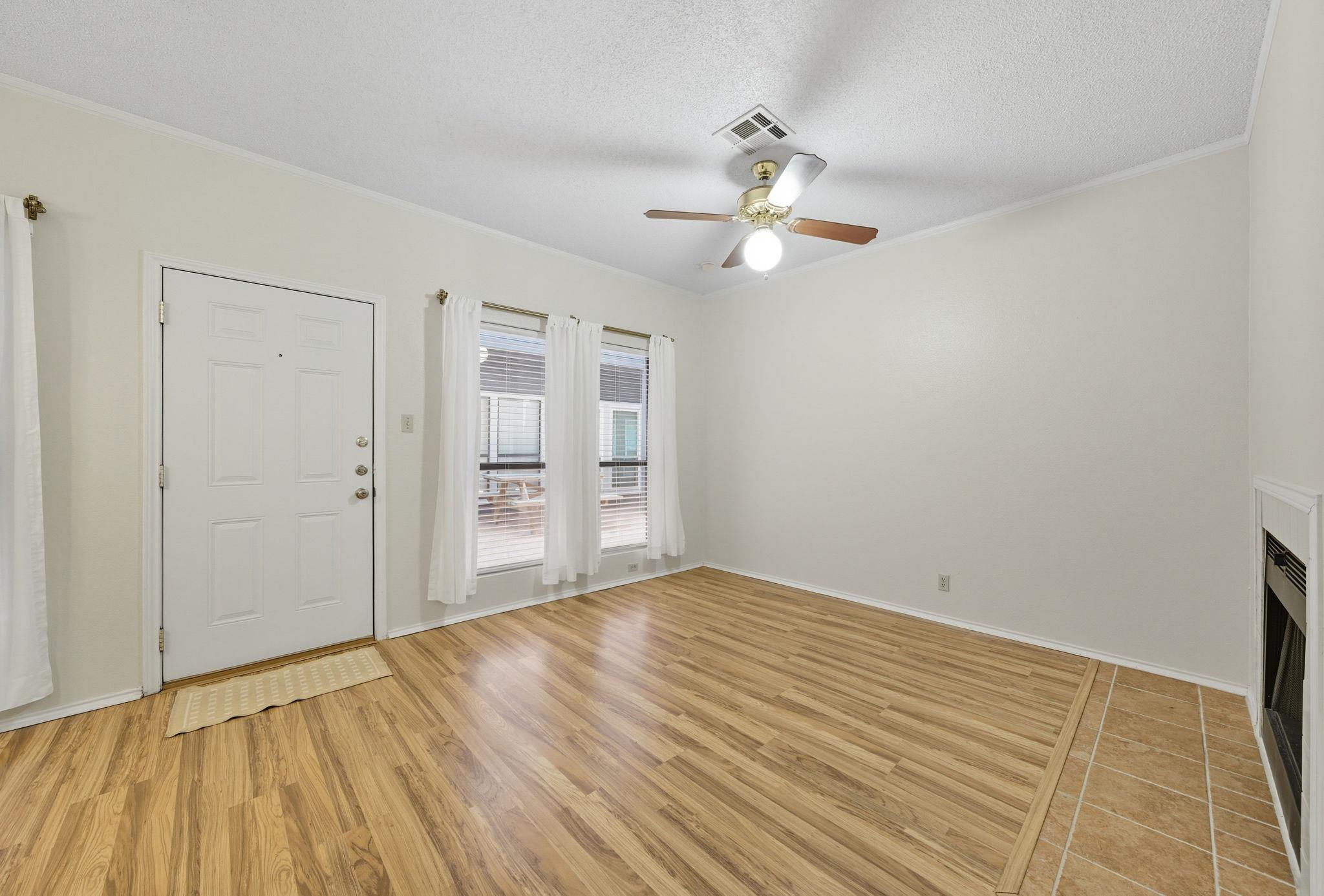 2804 Rio Grande ST # 205