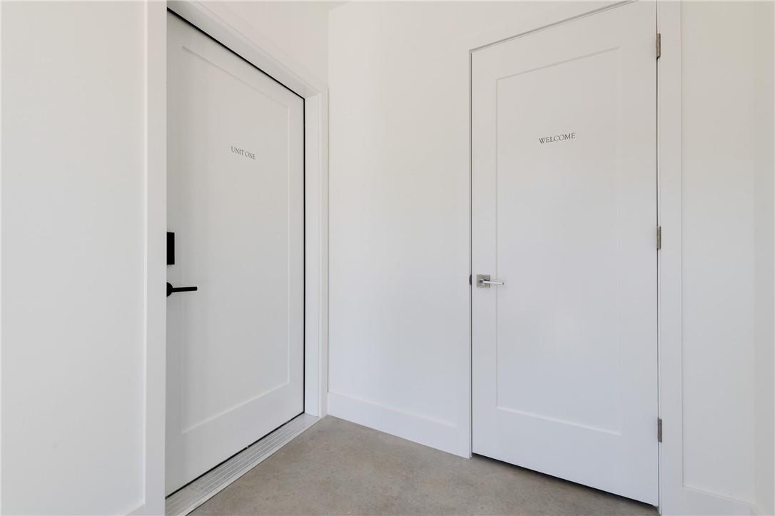 408 W 38 1/2 ST # 1 Unit: 4-1