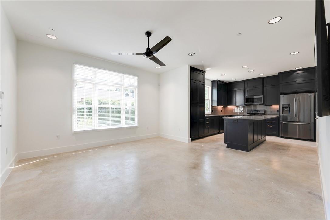 408 W 38 1/2 ST # 1 Unit: 4-1