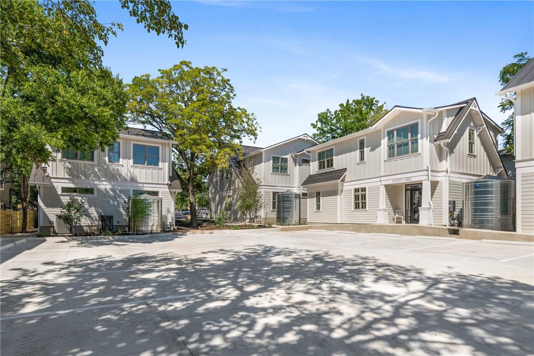 408 W 38 1/2 ST # 1 Unit: 4-1