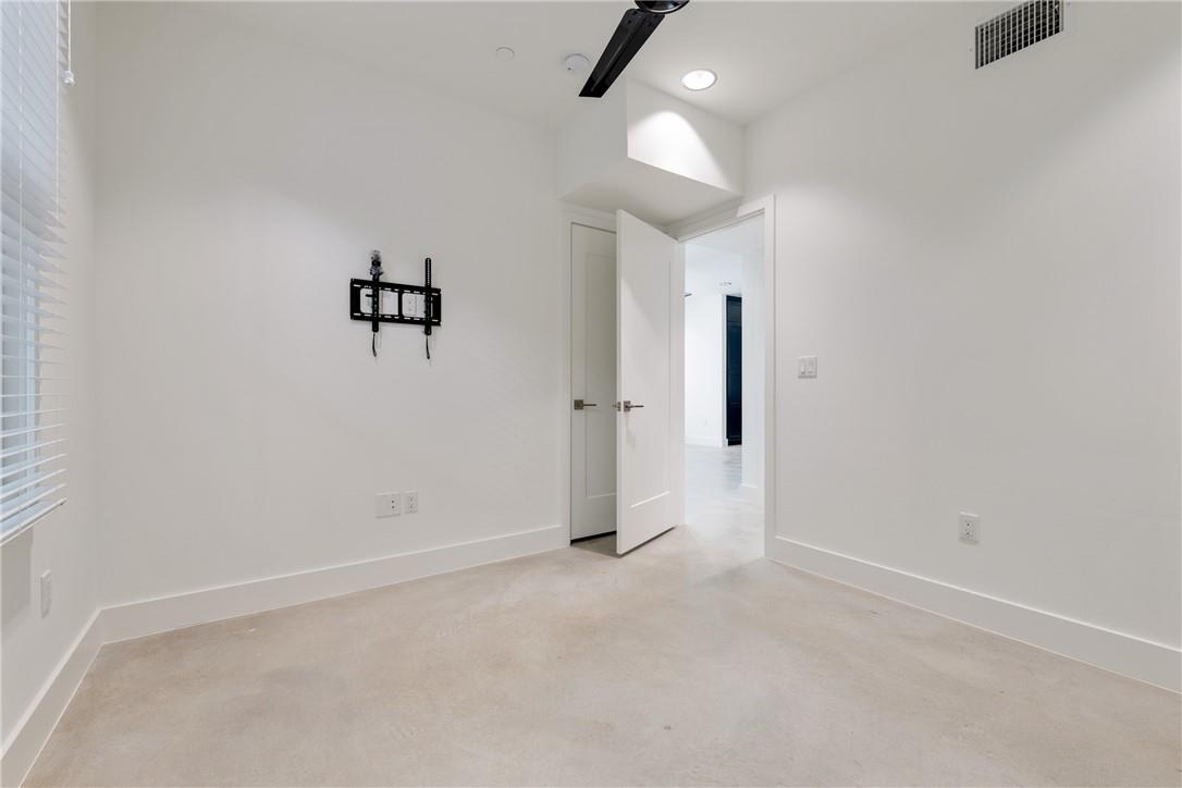 408 W 38 1/2 ST # 1 Unit: 4-1