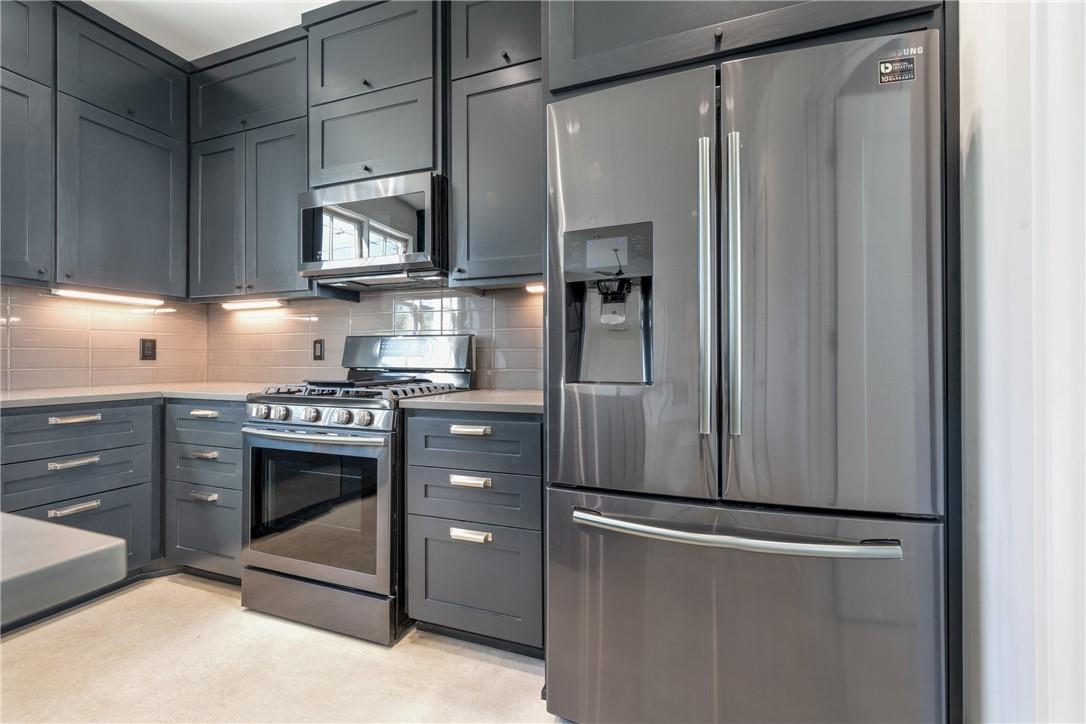 408 W 38 1/2 ST # 1 Unit: 4-1