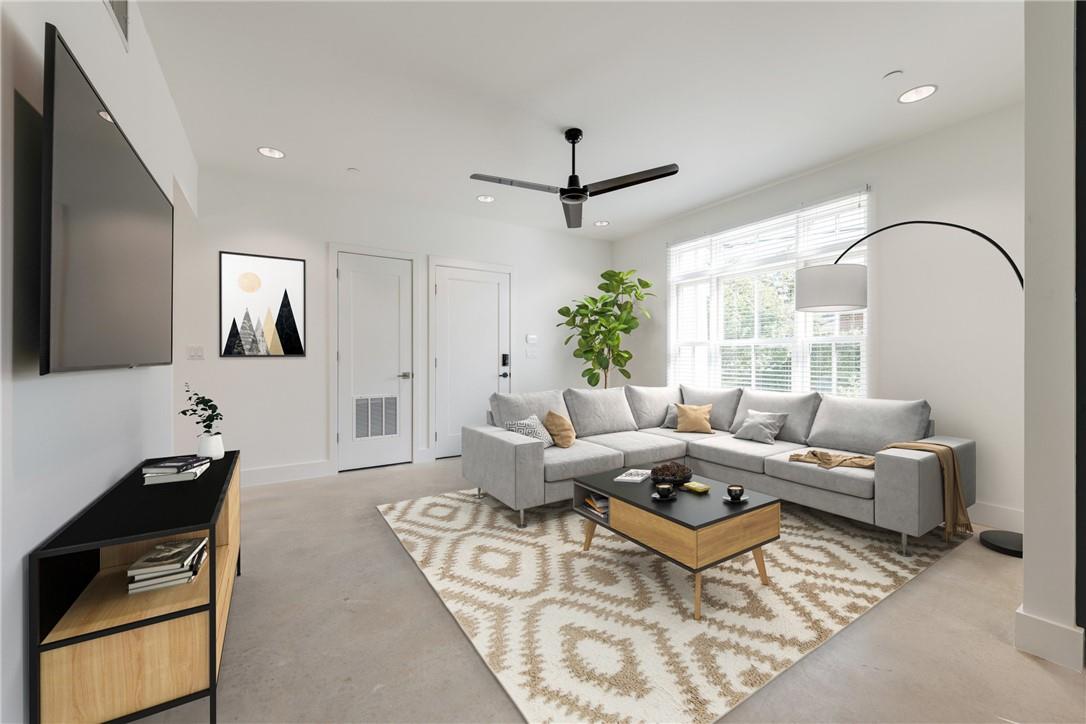 408 W 38 1/2 ST # 1 Unit: 4-1