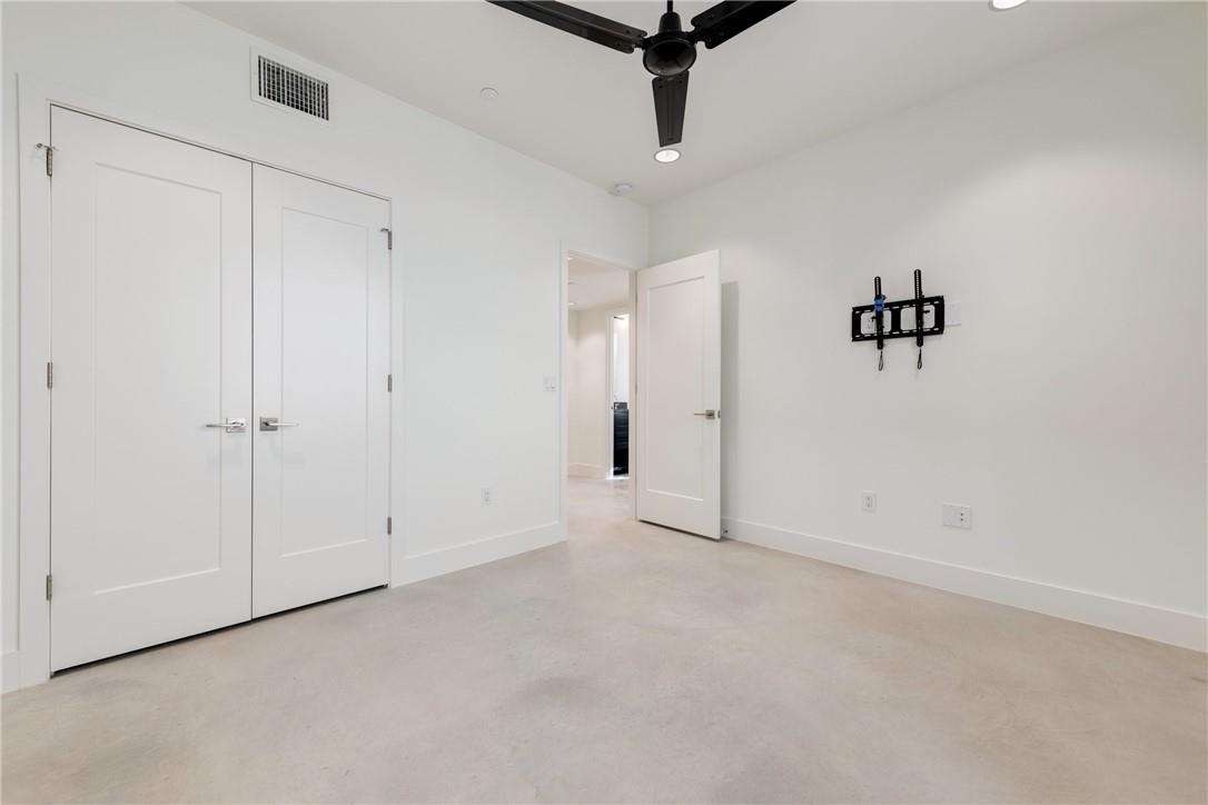 408 W 38 1/2 ST # 1 Unit: 4-1