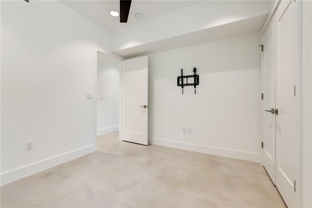 408 W 38 1/2 ST # 1 Unit: 4-1