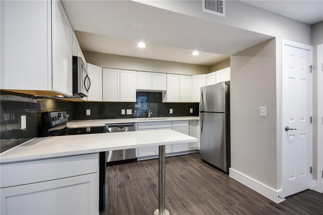 935 La Posada DR # 142