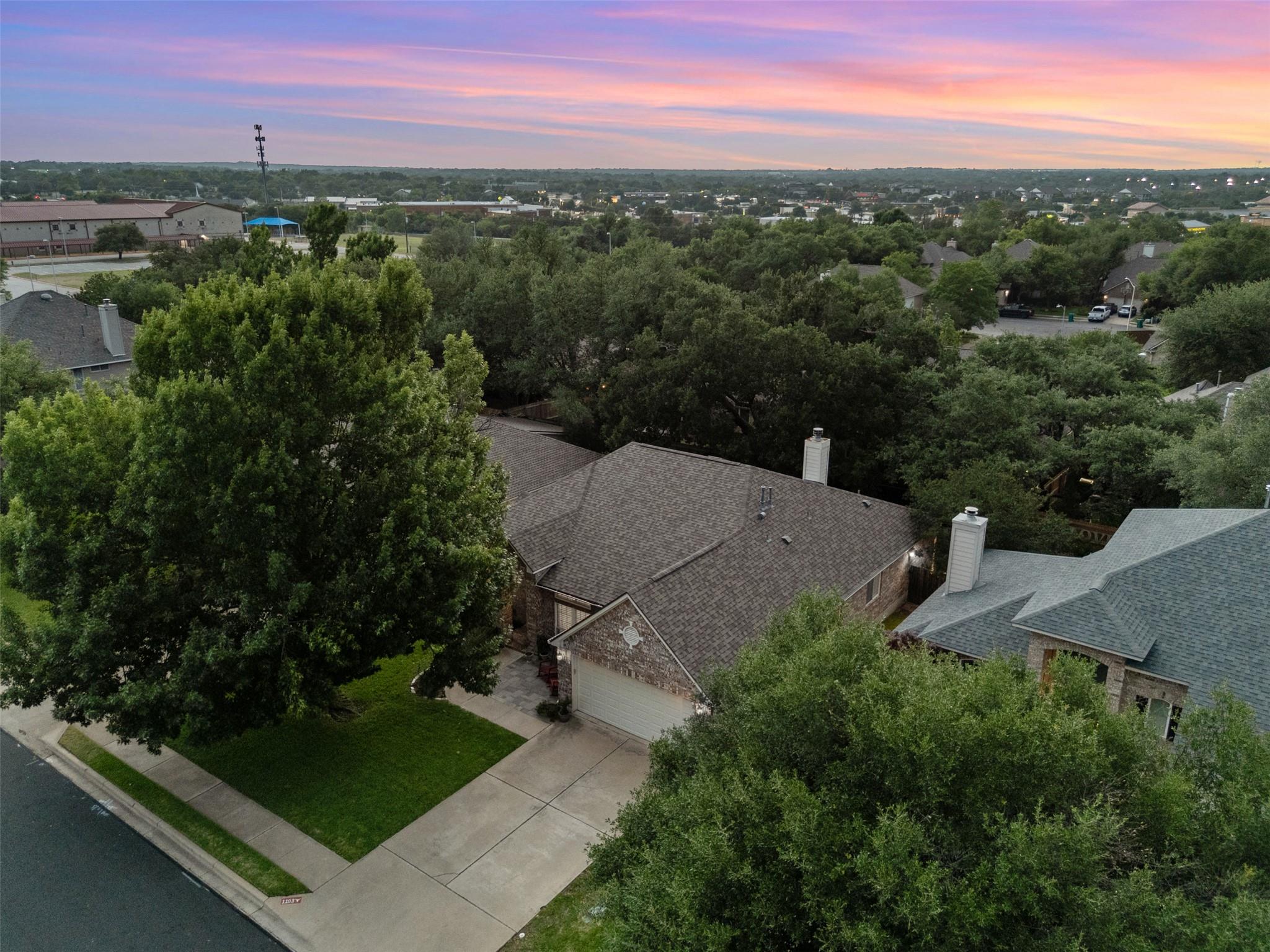 1103 Brighton Bend LN