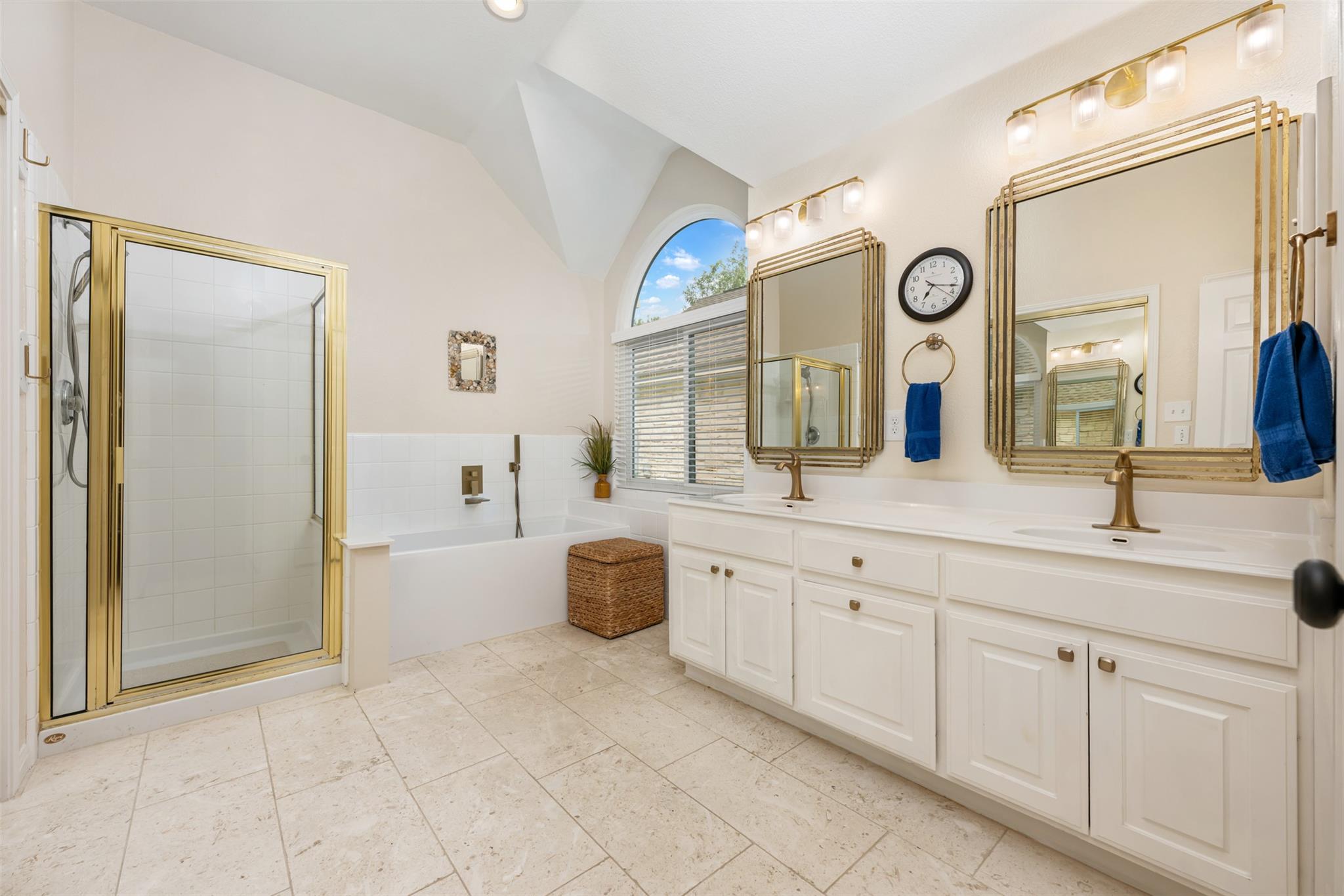 1103 Brighton Bend LN