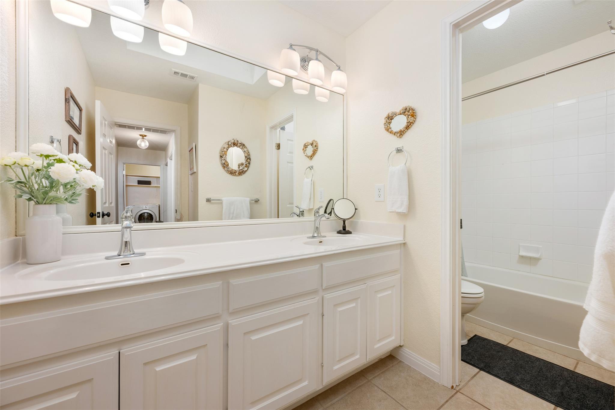1103 Brighton Bend LN