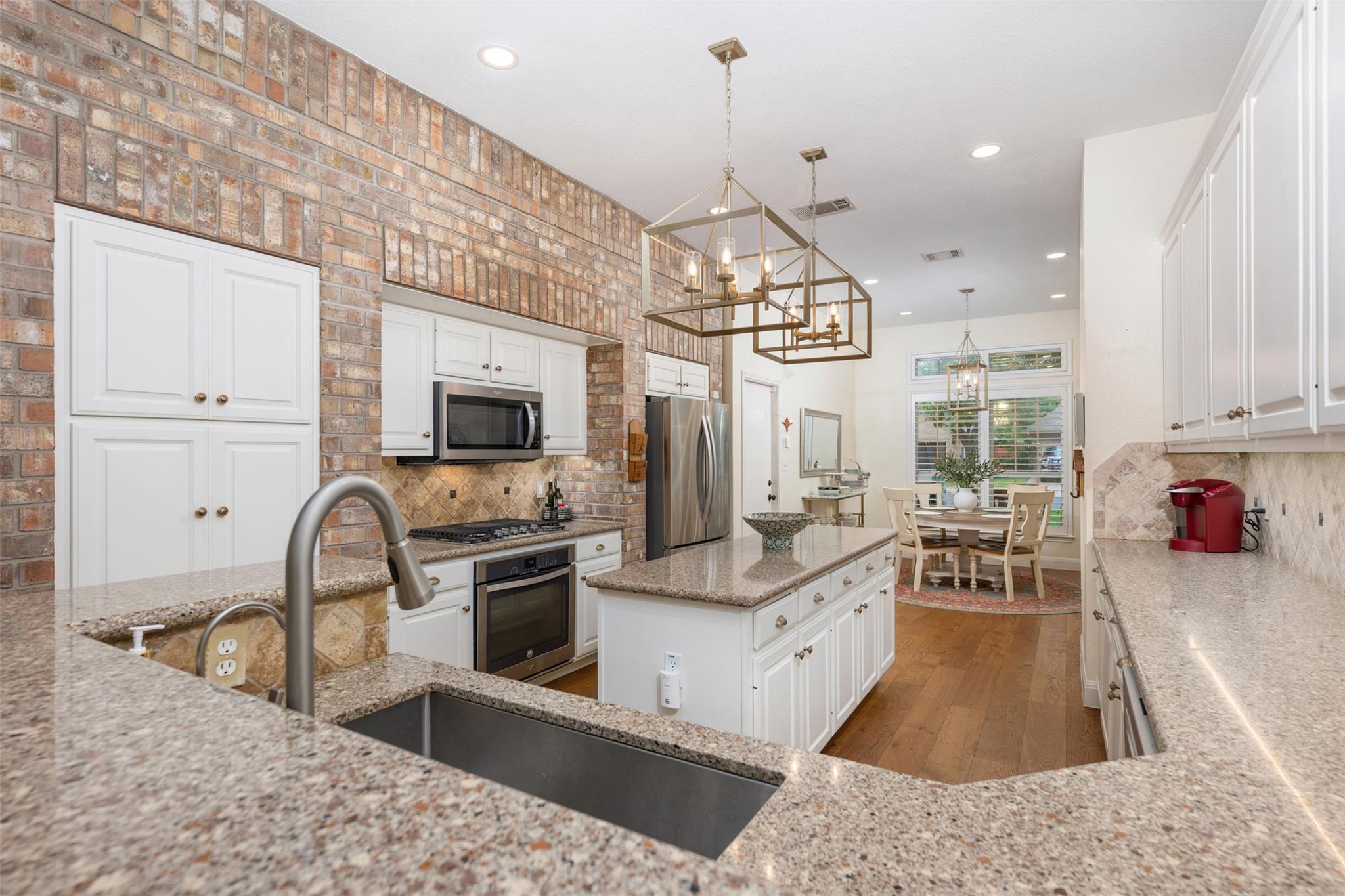 1103 Brighton Bend LN