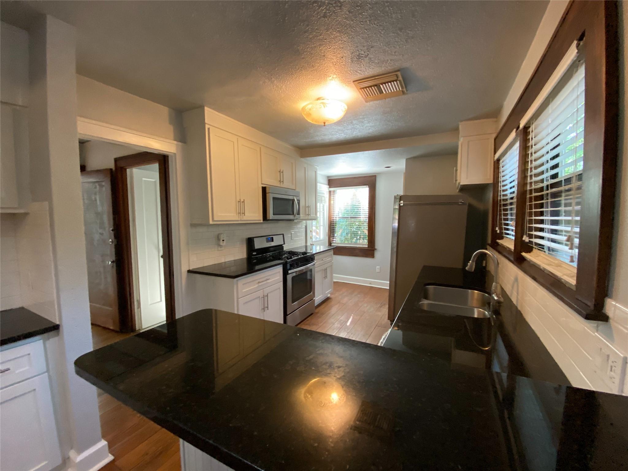 2830 San Gabriel ST Unit: A&B