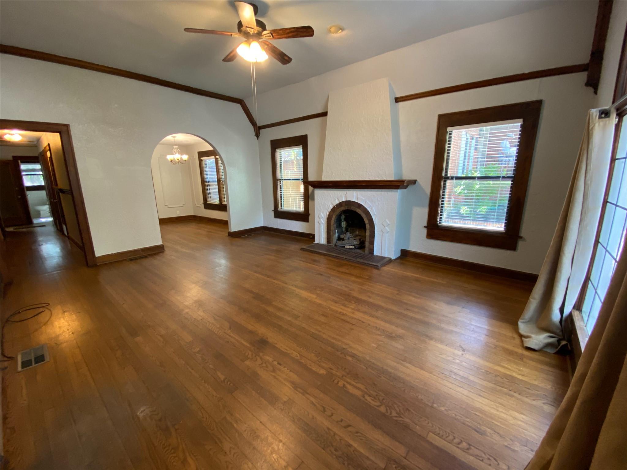2830 San Gabriel ST Unit: A&B
