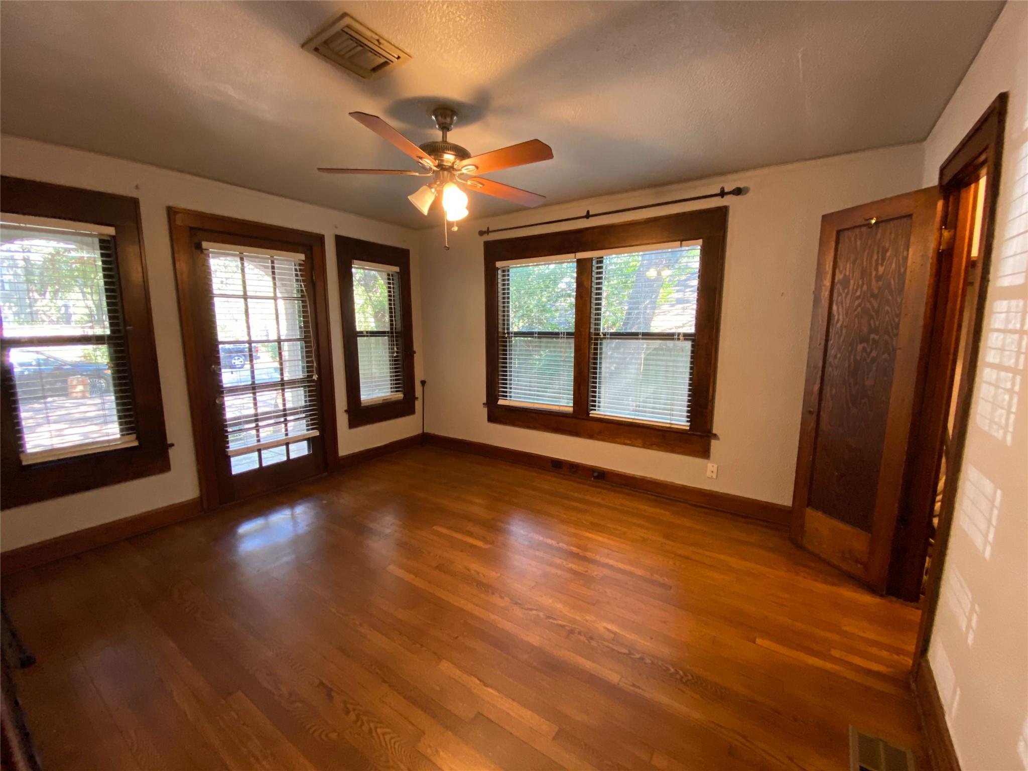 2830 San Gabriel ST Unit: A&B