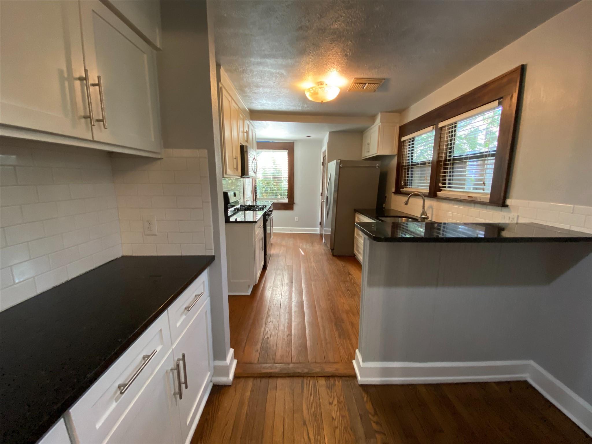 2830 San Gabriel ST Unit: A&B