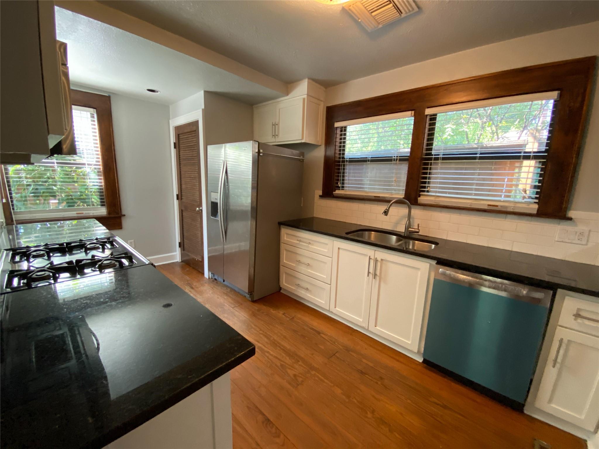 2830 San Gabriel ST Unit: A&B