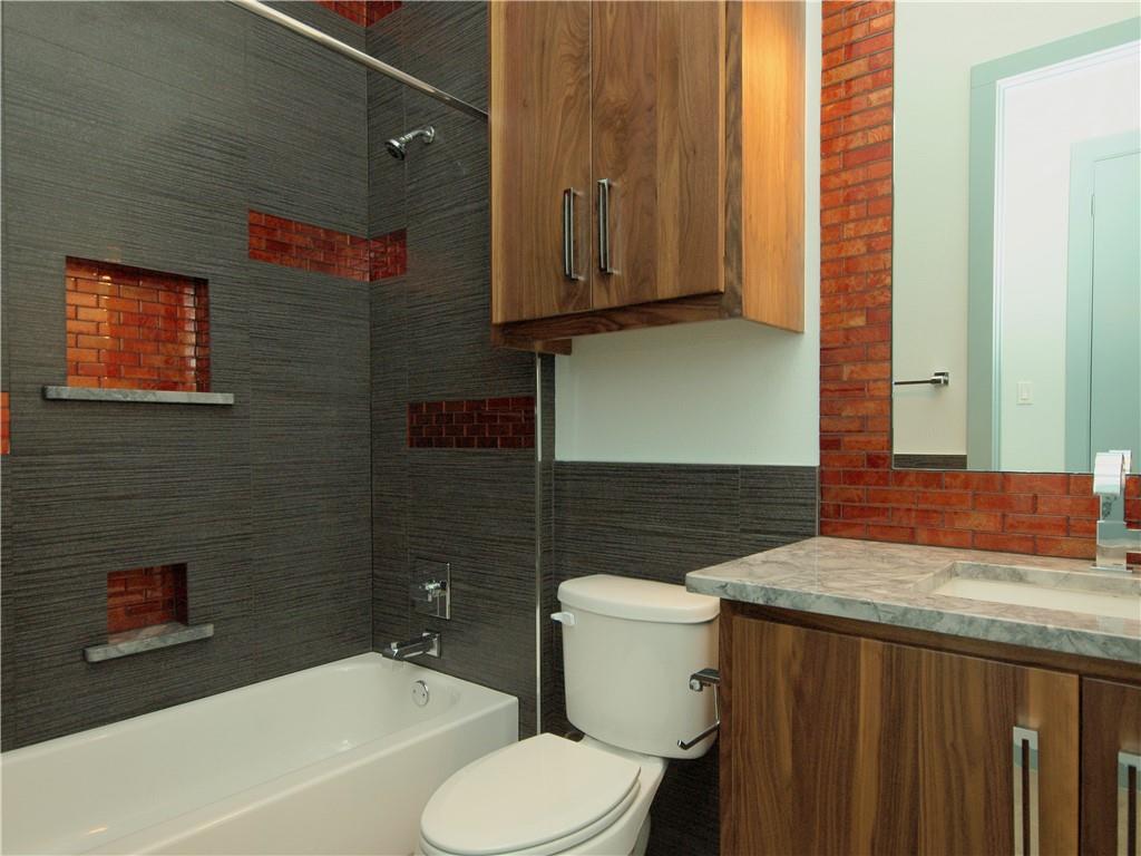 306 Franklin BLVD # B