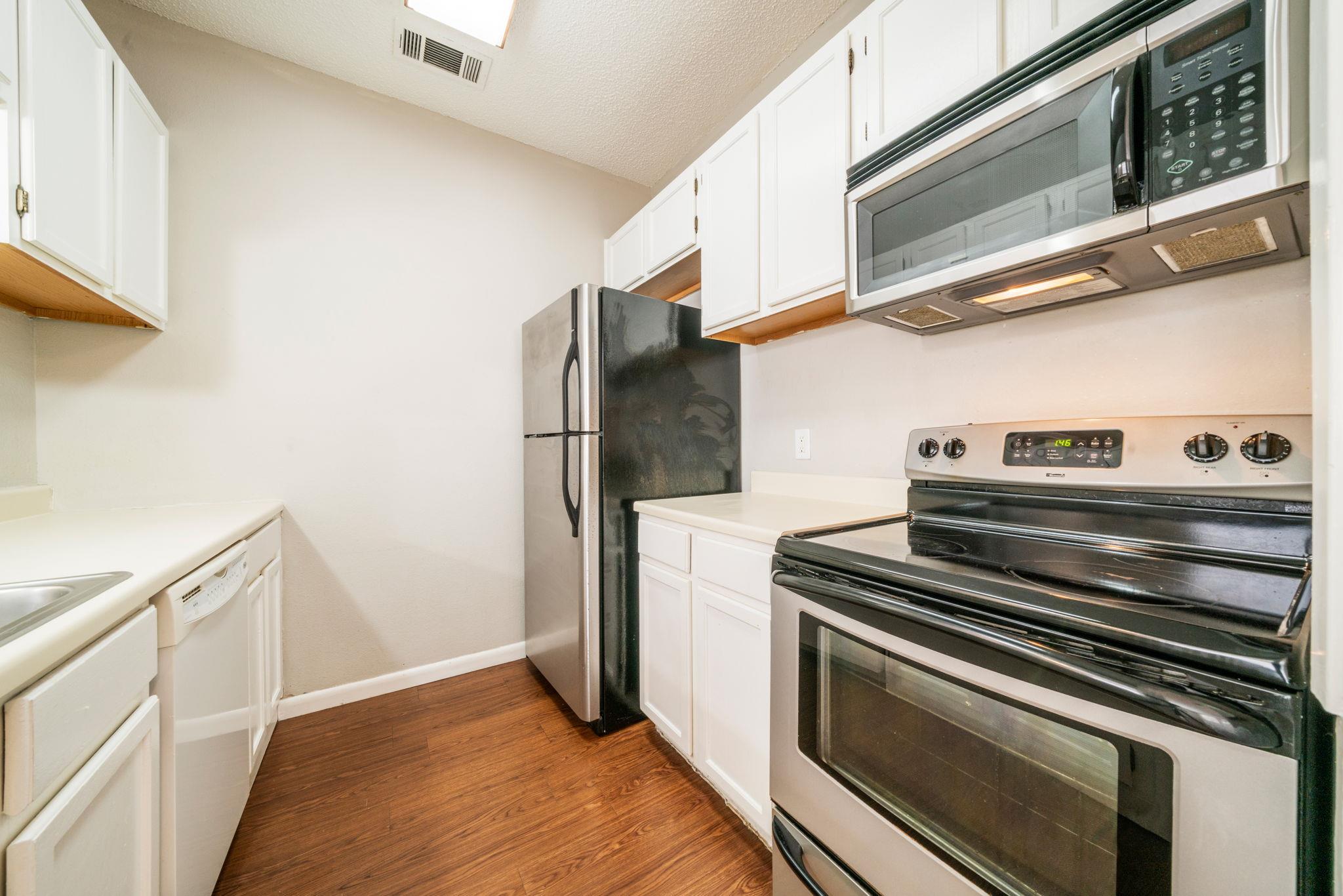 2300 Leon ST # 101