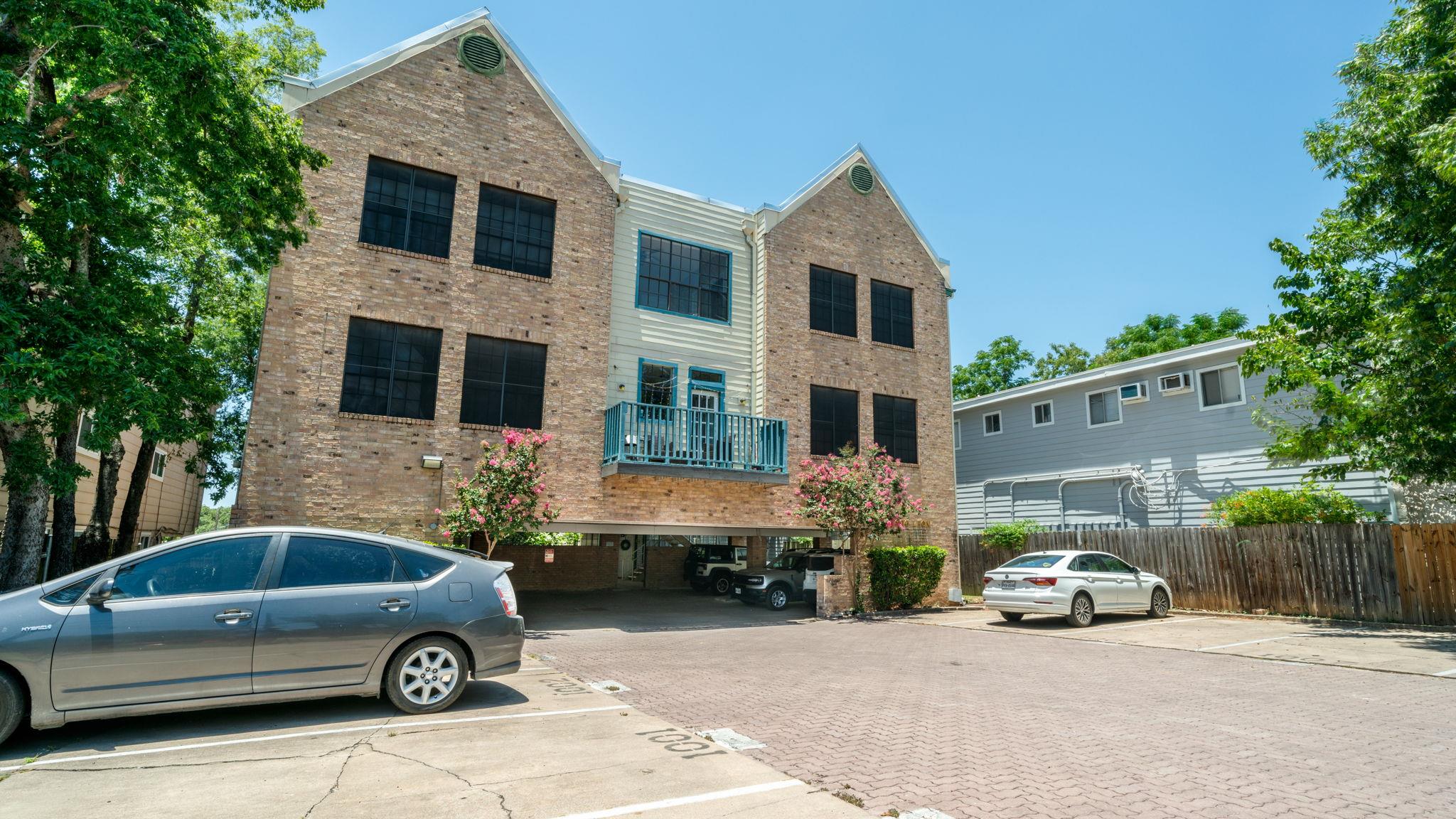 2300 Leon ST # 101
